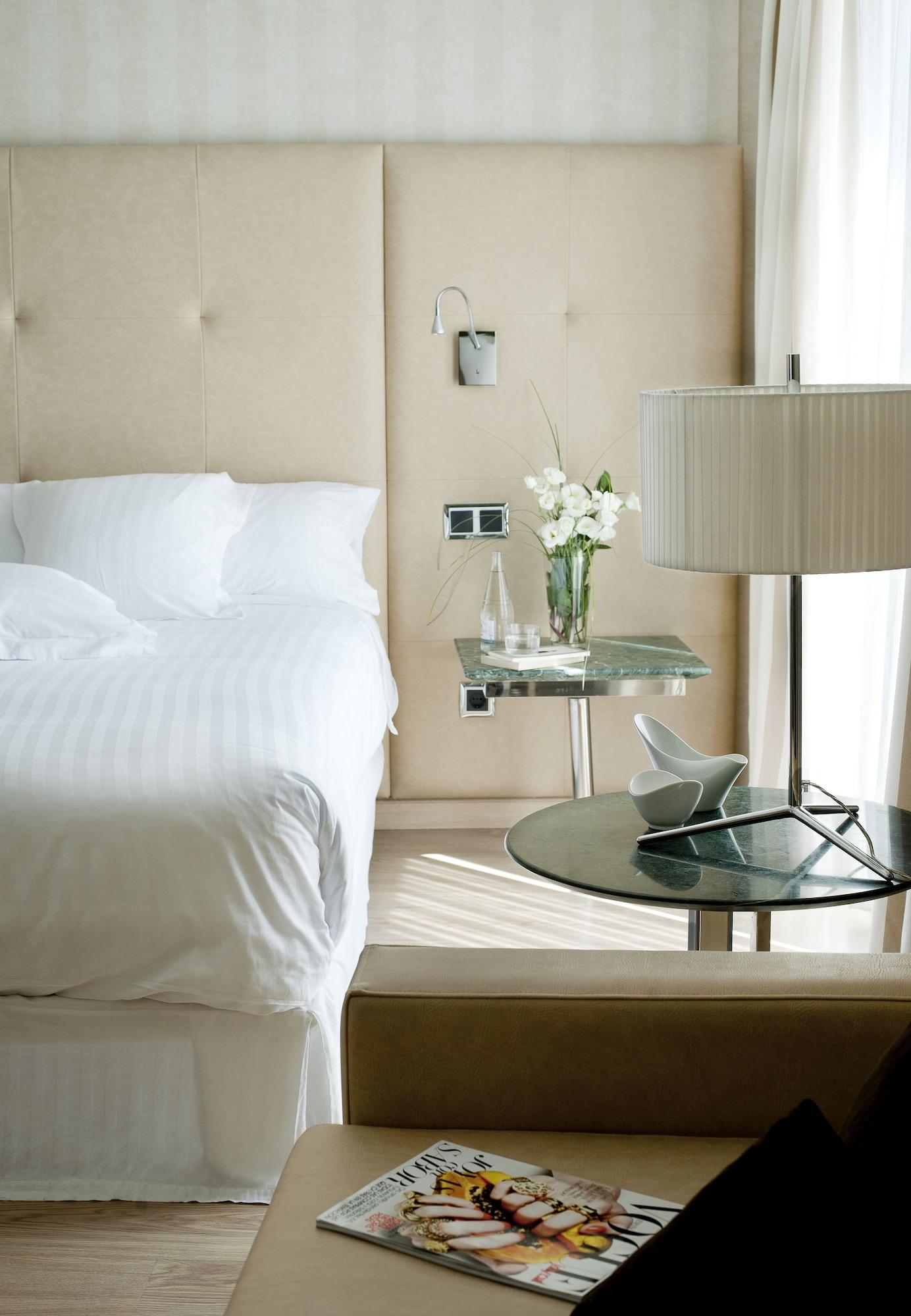 Barcelo Renacimiento Hotel 5*