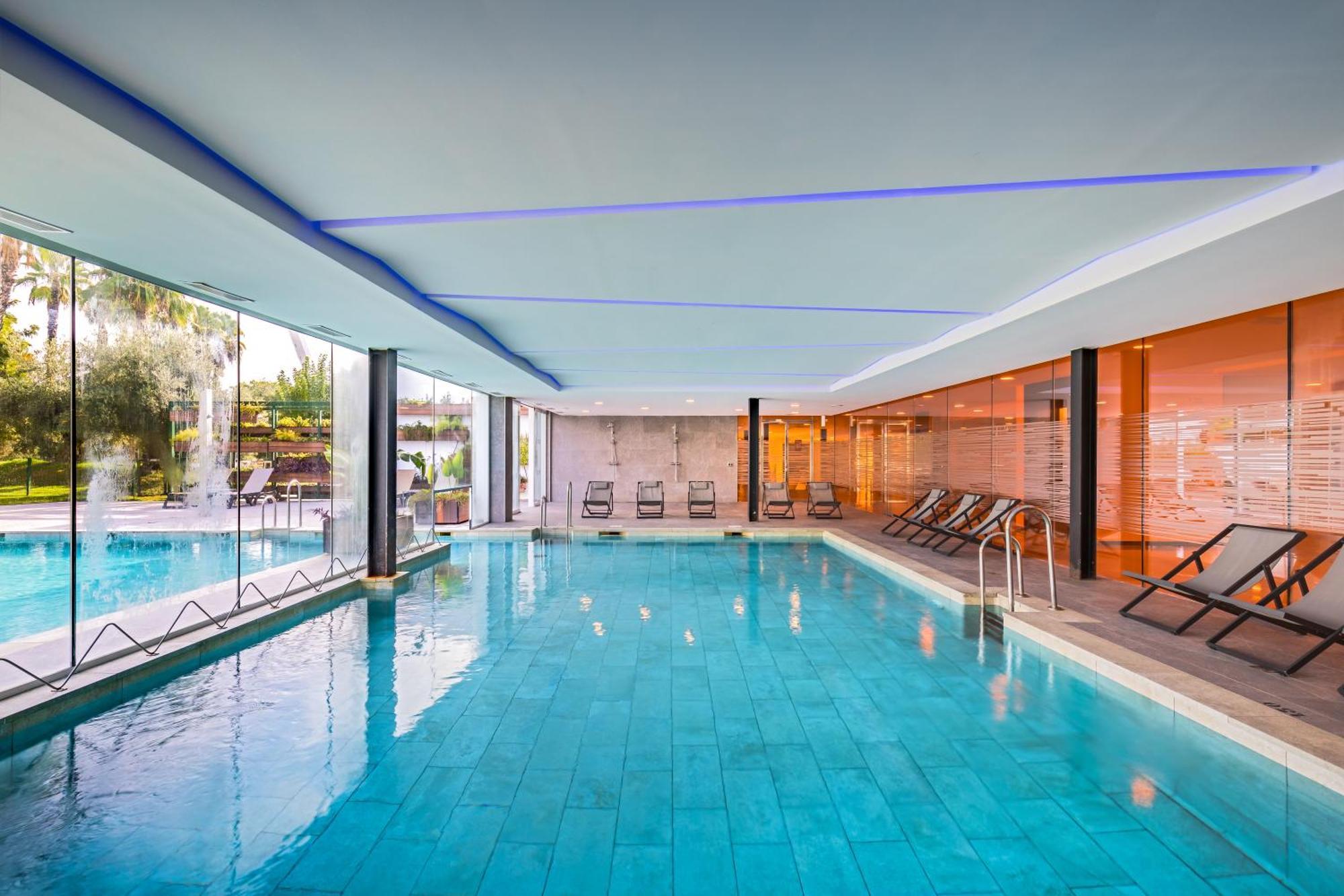 Barcelo Renacimiento Hotel 5*