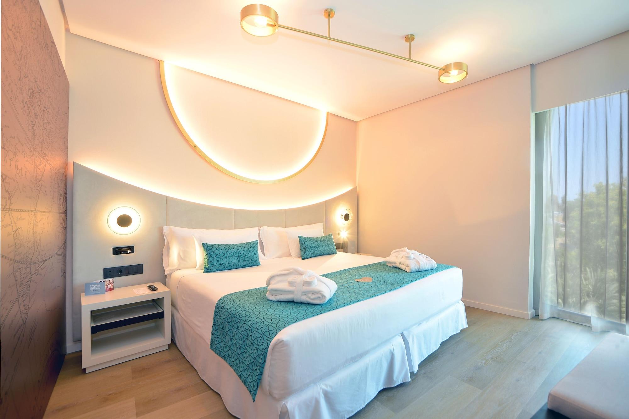 Barceló Renacimiento Hotel